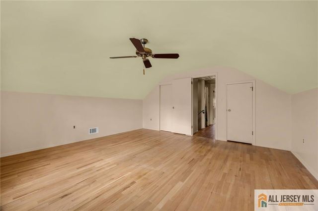 25 Greenwich Road, Edison, NJ 08820