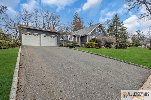 25 Greenwich Road, Edison, NJ 08820