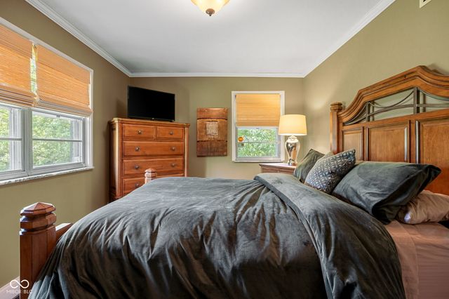 7050 Allisonville Road, Indianapolis, IN 46220