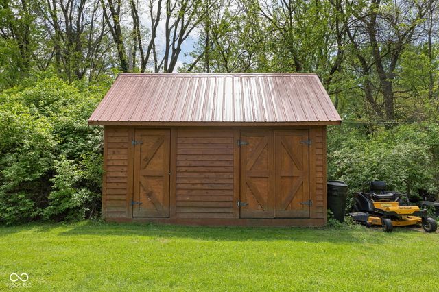 7050 Allisonville Road, Indianapolis, IN 46220