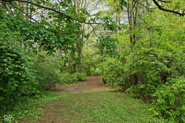 7050 Allisonville Road, Indianapolis, IN 46220