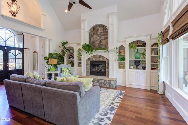 2032 Silverleaf Drive, Youngsville, NC 27596