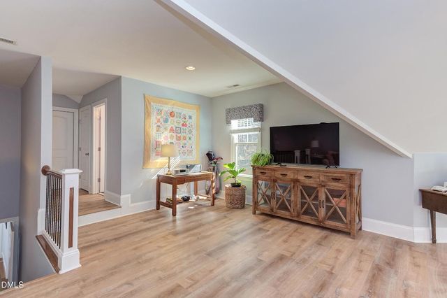 2032 Silverleaf Drive, Youngsville, NC 27596