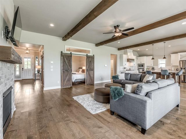 14542 Fox Lair Lane, Edmond, OK 73025