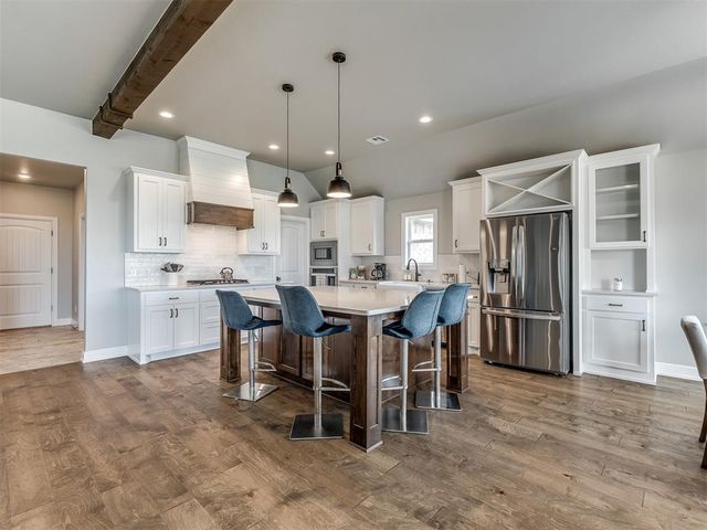 14542 Fox Lair Lane, Edmond, OK 73025