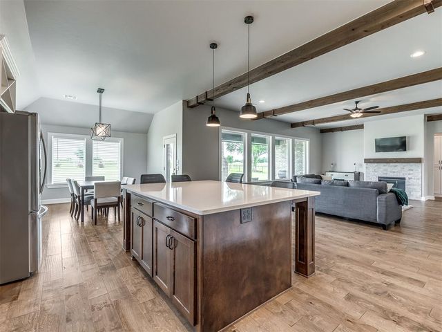 14542 Fox Lair Lane, Edmond, OK 73025