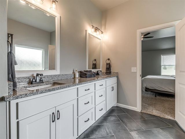 14542 Fox Lair Lane, Edmond, OK 73025