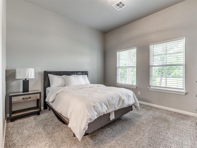 14542 Fox Lair Lane, Edmond, OK 73025