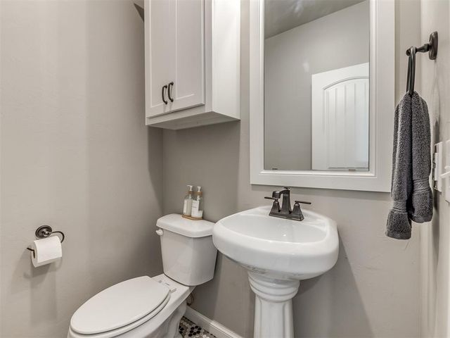 14542 Fox Lair Lane, Edmond, OK 73025