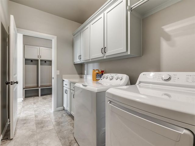 14542 Fox Lair Lane, Edmond, OK 73025