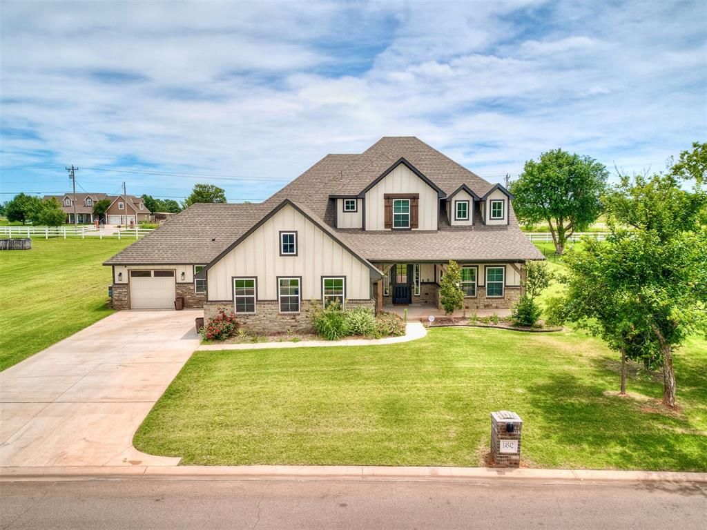 14542 Fox Lair Lane, Edmond, OK 73025