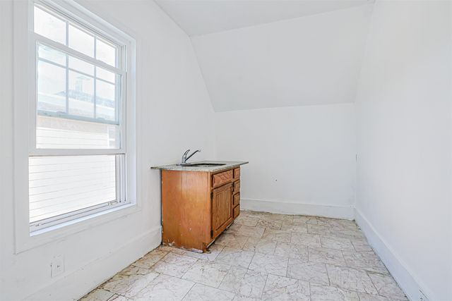 15 Harvard Street, Nashua, NH 03060