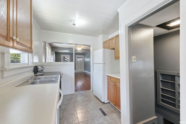 1026 Pemberton Drive, Fort Wayne, IN 46805