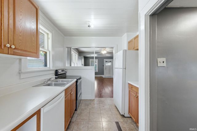 1026 Pemberton Drive, Fort Wayne, IN 46805