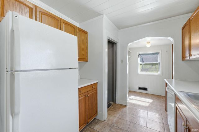 1026 Pemberton Drive, Fort Wayne, IN 46805