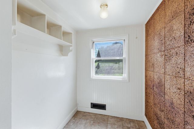 1026 Pemberton Drive, Fort Wayne, IN 46805