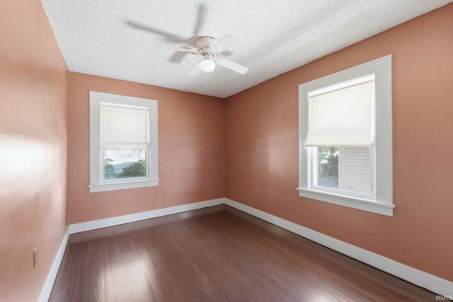 1026 Pemberton Drive, Fort Wayne, IN 46805