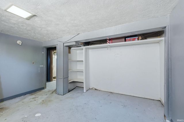 1026 Pemberton Drive, Fort Wayne, IN 46805