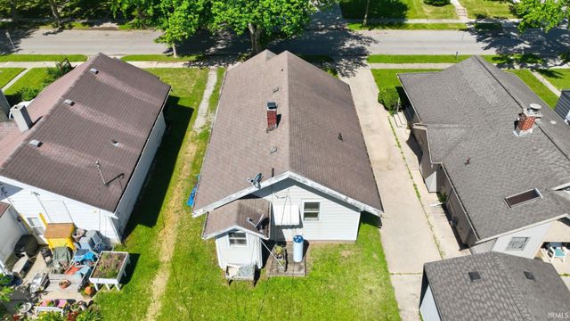 1026 Pemberton Drive, Fort Wayne, IN 46805