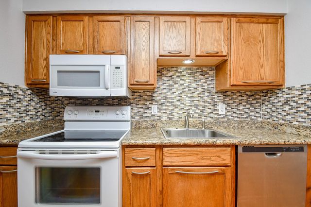 2230 S Piney Point Road 212, Houston, TX 77063