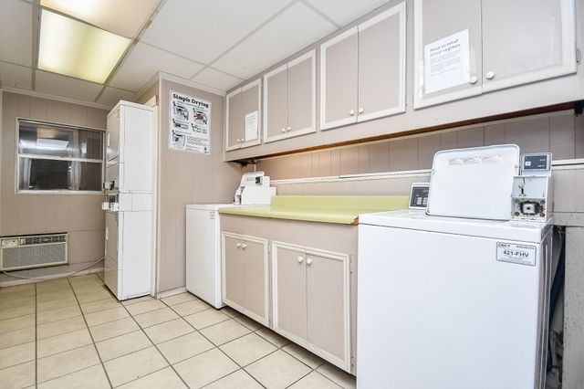 2230 S Piney Point Road 212, Houston, TX 77063
