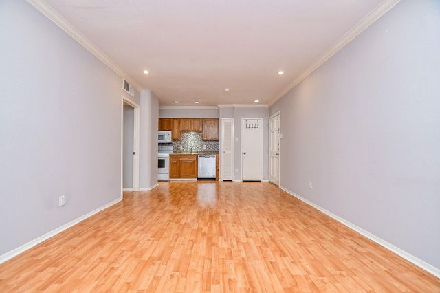 2230 S Piney Point Road 212, Houston, TX 77063