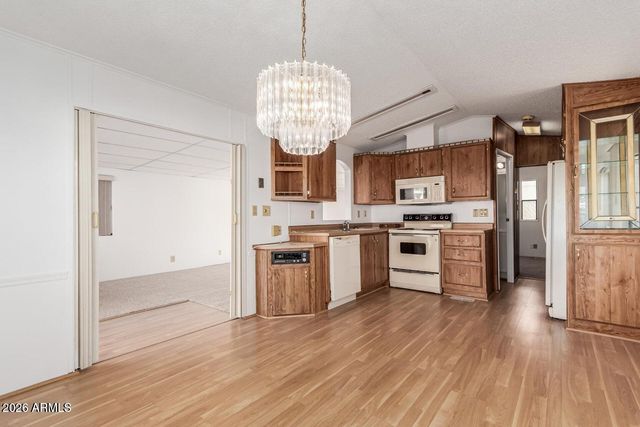 17200 W BELL Road 517, Surprise, AZ 85374