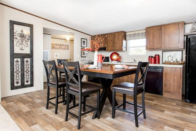 91 S C St, Hillsboro, TN 37342