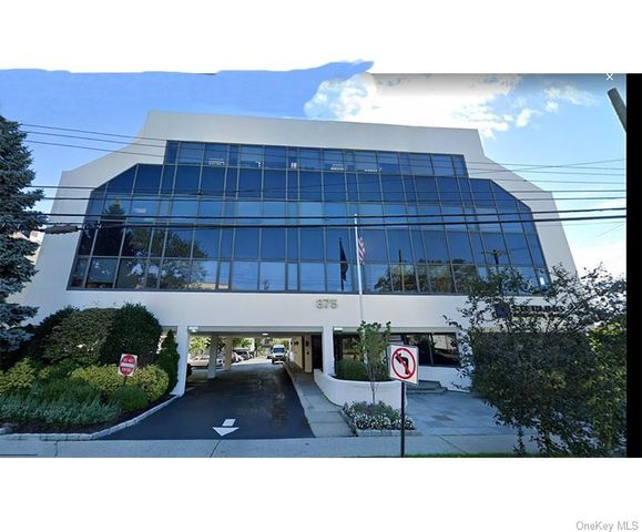 875 Mamaroneck Avenue E 302, Mamaroneck, NY 10543