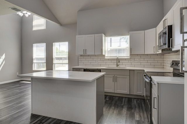 1908 Amanda Avenue, Fort Worth, TX 76105