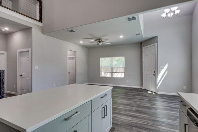 1908 Amanda Avenue, Fort Worth, TX 76105