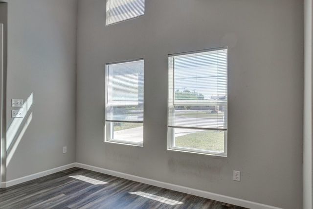 1908 Amanda Avenue, Fort Worth, TX 76105