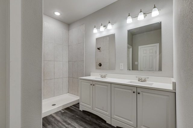 1908 Amanda Avenue, Fort Worth, TX 76105