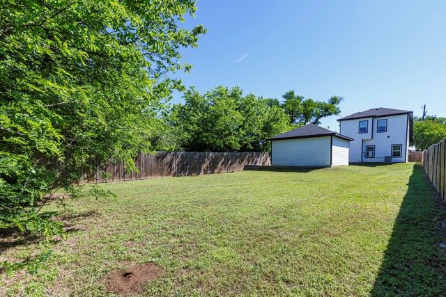 1908 Amanda Avenue, Fort Worth, TX 76105