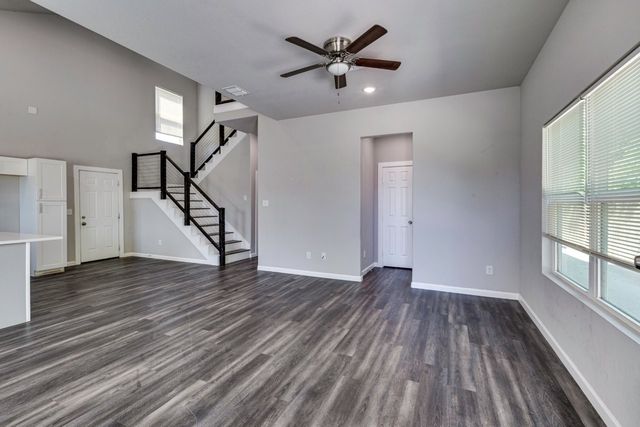 1908 Amanda Avenue, Fort Worth, TX 76105