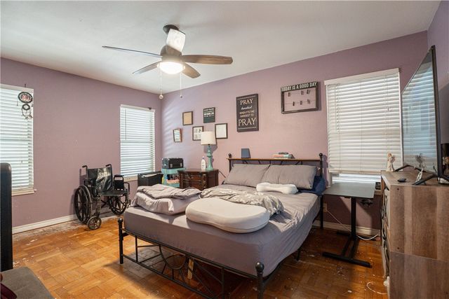 1333 Casa Verde Dr, Corpus Christi, TX 78411