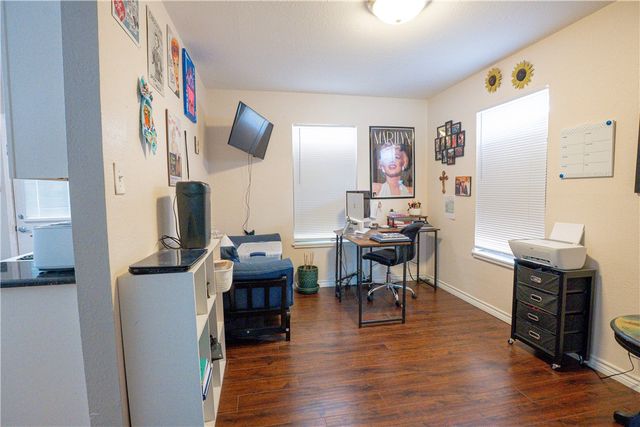 1333 Casa Verde Dr, Corpus Christi, TX 78411