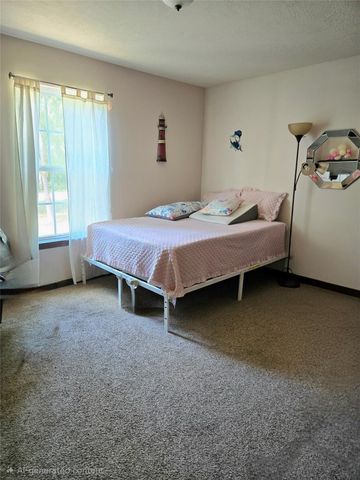 18015 Azalea Drive, Beaumont, TX 77705