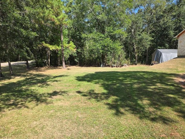 18015 Azalea Drive, Beaumont, TX 77705