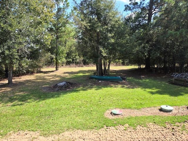 18015 Azalea Drive, Beaumont, TX 77705