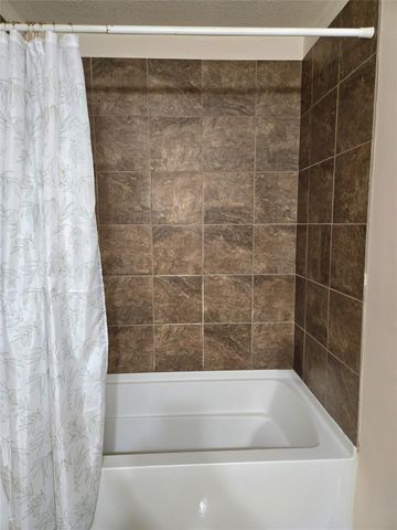 18015 Azalea Drive, Beaumont, TX 77705