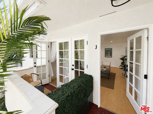1027 20th Street J, Santa Monica, CA 90403