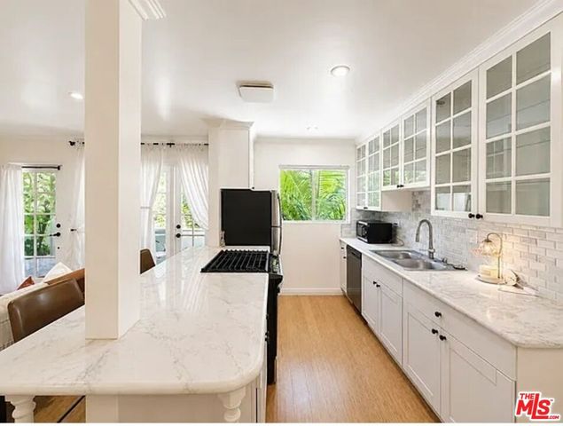 1027 20th Street J, Santa Monica, CA 90403