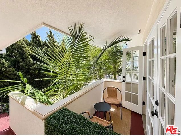 1027 20th Street J, Santa Monica, CA 90403