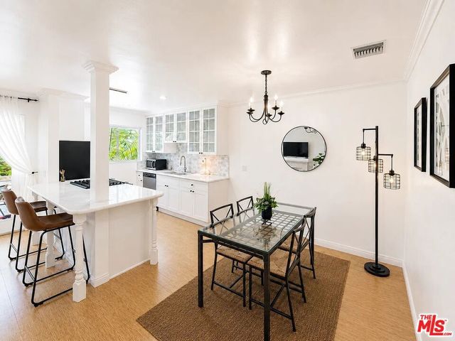 1027 20th Street J, Santa Monica, CA 90403