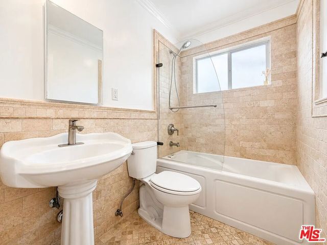 1027 20th Street J, Santa Monica, CA 90403