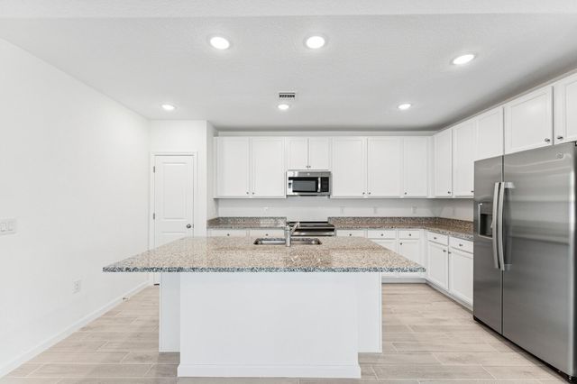 885 SW Tulip Boulevard 40, Port St Lucie, FL 34953
