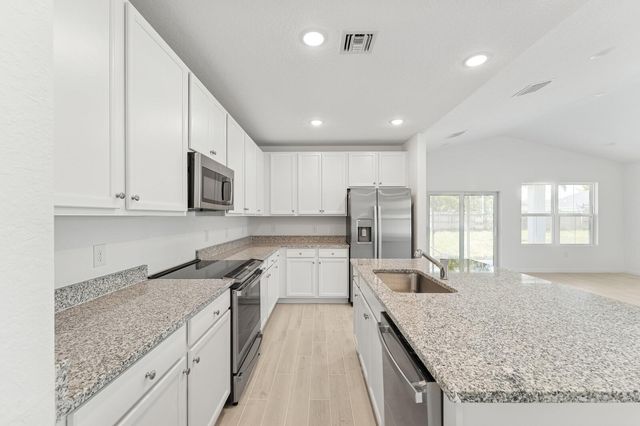 885 SW Tulip Boulevard 40, Port St Lucie, FL 34953