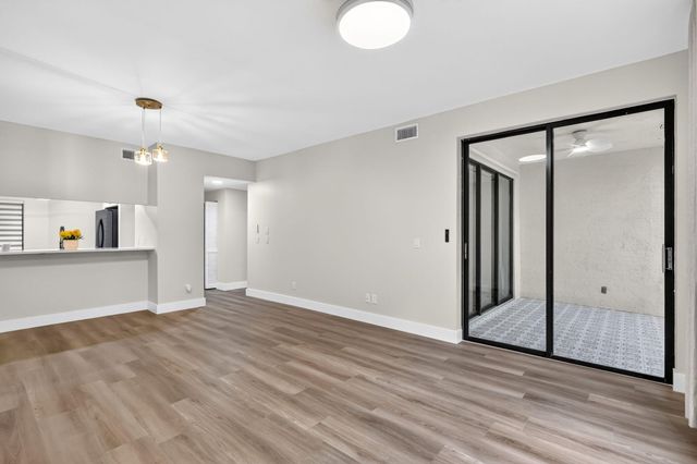 5250 SE Seascape Way 102, Stuart, FL 34997