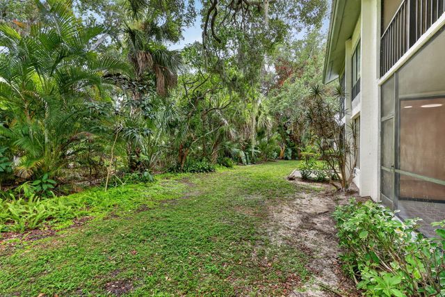 5250 SE Seascape Way 102, Stuart, FL 34997
